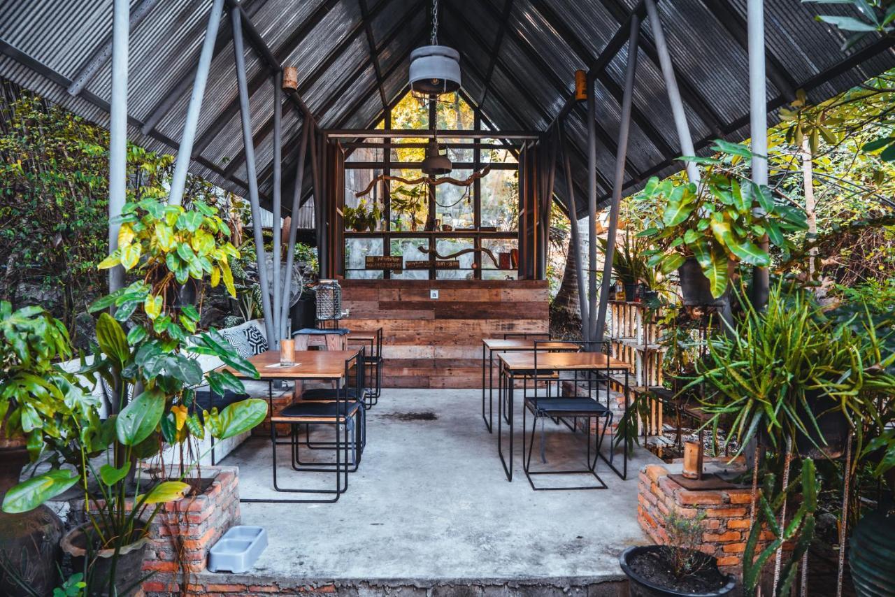 Warehouse Hostel Koh Tao Exterior photo