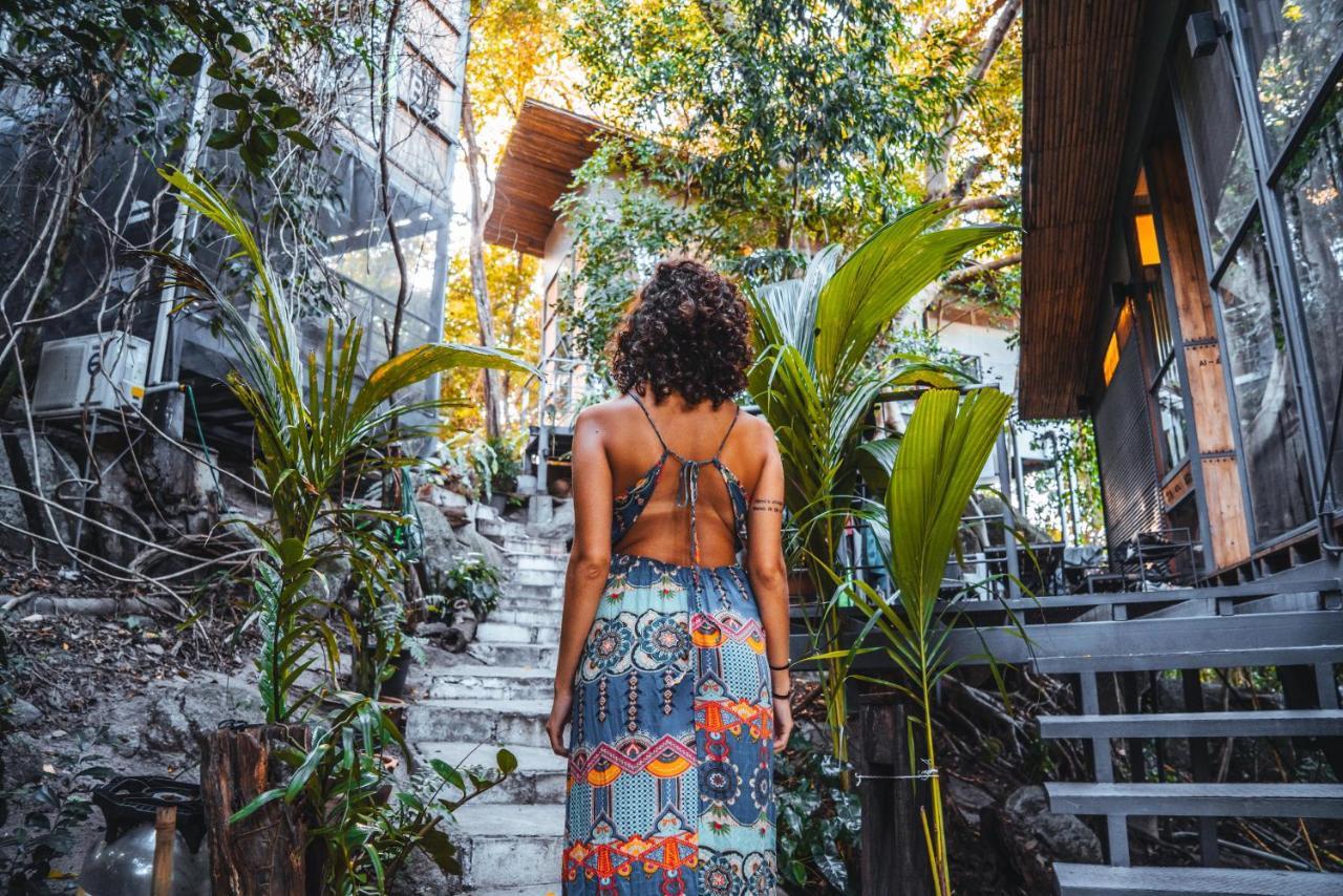 Warehouse Hostel Koh Tao Exterior photo