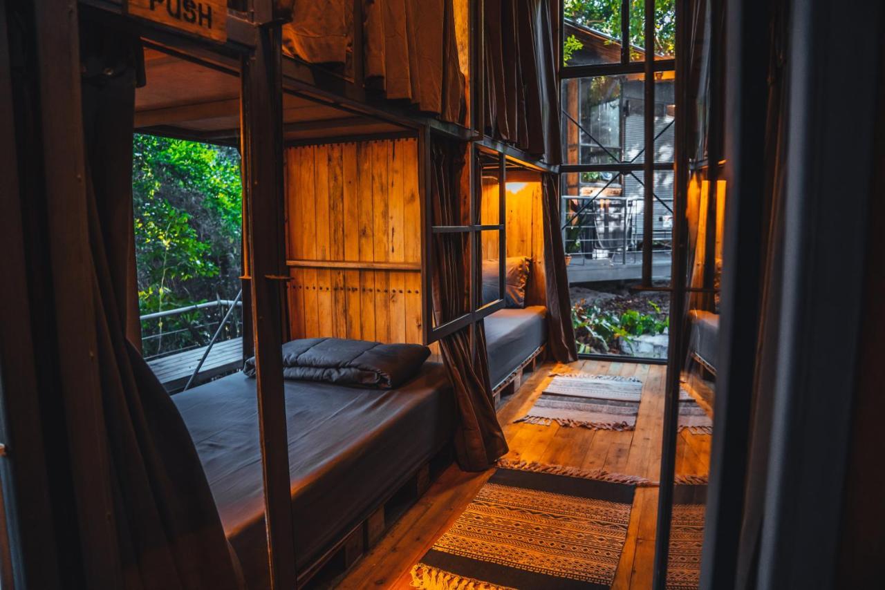 Warehouse Hostel Koh Tao Exterior photo