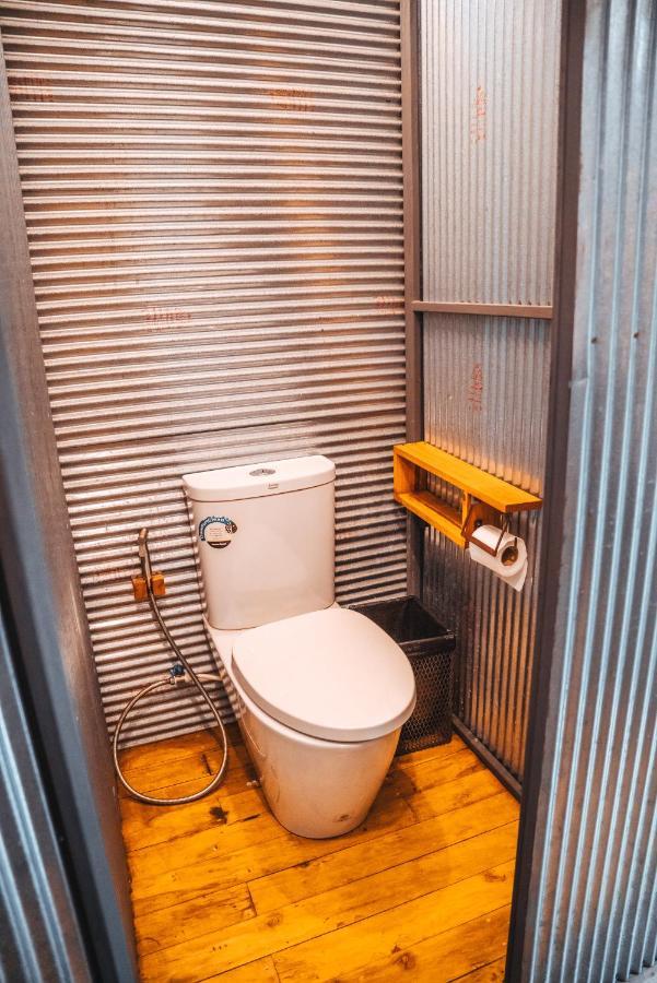 Warehouse Hostel Koh Tao Exterior photo